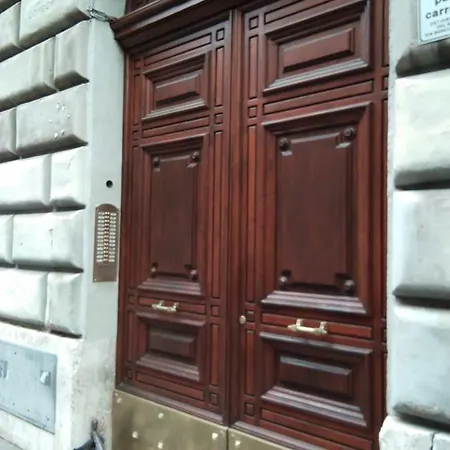 Sixty One Luxury * רומא