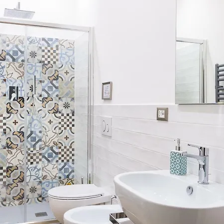 Sixty One Luxury * רומא