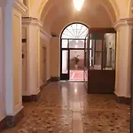 Sixty One Luxury Rom